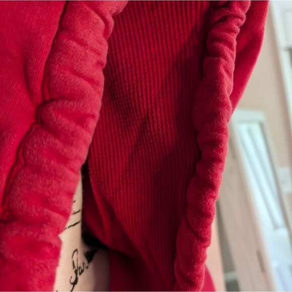 UPenn sweatshirt - Picture 3 of 6